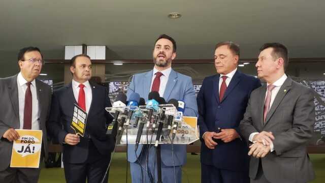 leo moraes votação fim do foro privilegiado