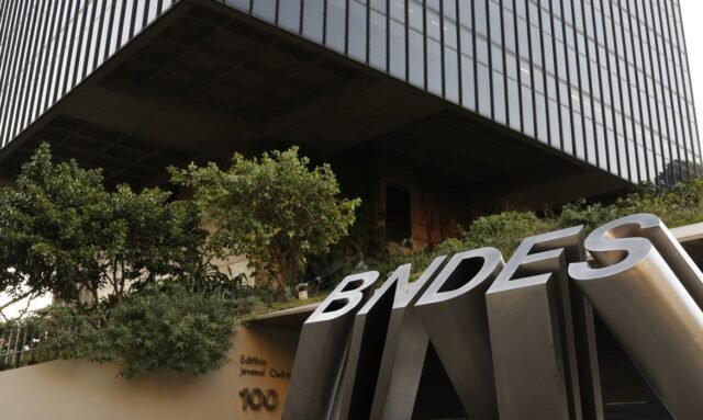 Rio de Janeiro - Edifício sede do BNDES, Banco Nacional de Desenvolvimento Econômico e Social, no Centro do Rio. (Fernando Frazão/Agência Brasil)