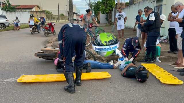 atendimento ao casal ferido em acidente entre carro e moto na zona sul de porto velho