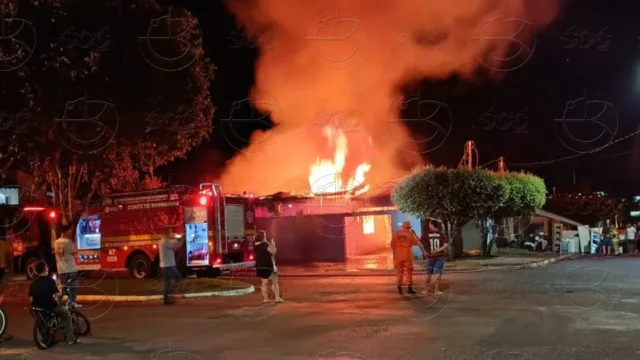 incendio em casa em Cacoal