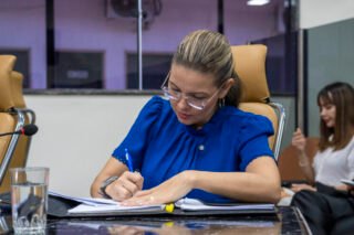 Vereadora Sofia Andrade cobra instalação de  redutores de velocidade e solicita melhorias no SAMU