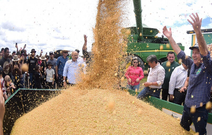 Governador de Roraima festeja recorde de safra do agronegócio no estado