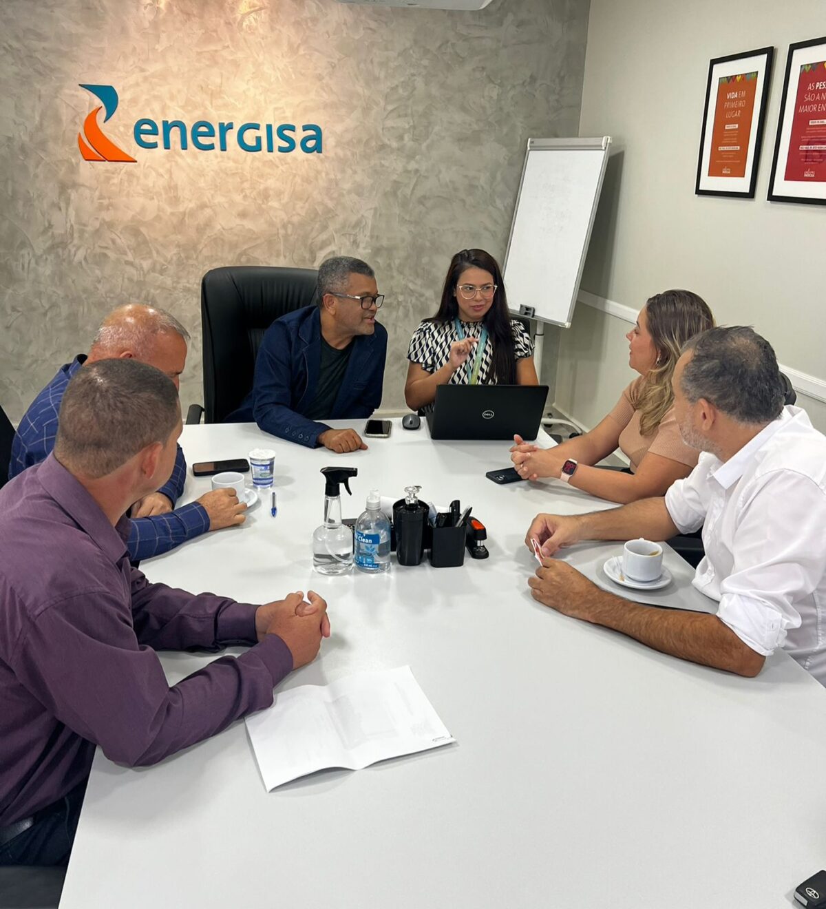 deputado-ezequiel-neiva-reivindica-conclusao-de-projetos-energeticos-em-seringueiras