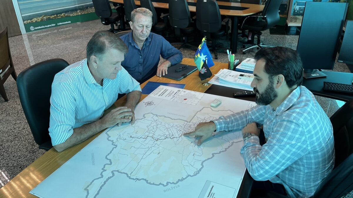 deputado-luizinho-goebel-indica-recuperacao-de-ruas-e-tapa-buracos-em-cerejeiras-com-apoio-do-der