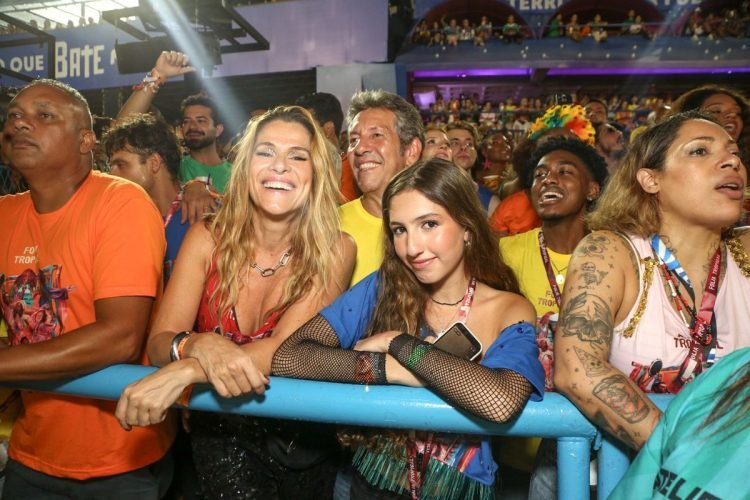 Ingrid Guimarães com a família