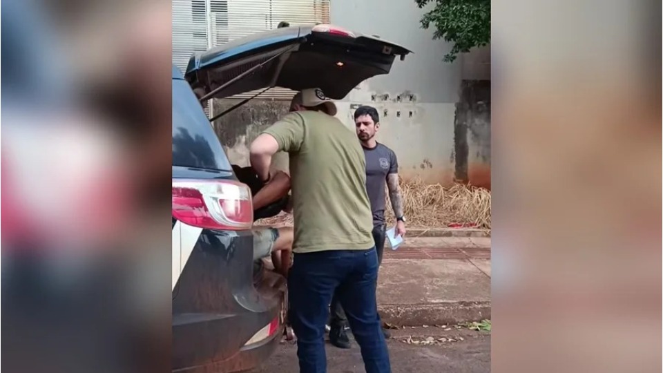 mae-e-padrasto-chutam-e-mordem-bebe-de-1-ano-nao-parava-de-chorar mae-e-padrasto-chutam-e-mordem-bebe-de-1-ano-nao-parava-de-chorar