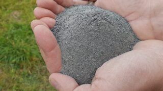 Pó de rocha: alternativa barata para pastagens em Rondônia