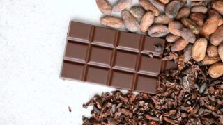 Cacau: benefícios para a saúde e curiosidades sobre o chocolate