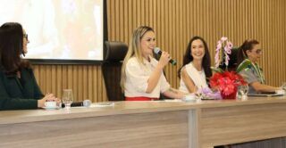 Cláudia de Jesus reconhece atuação de promotora e policiais com honrarias da Assembleia Legislativa em Ji- Paraná