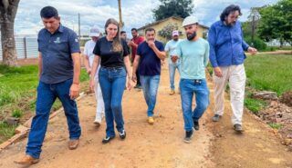 Deputada Gislaine Lebrinha destina investimentos para educação e saúde em Guajará-Mirim e Surpresa