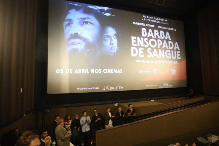 Elenco na pré-estreia do filme “Barba Ensopada de Sangue” no Shopping JK