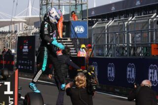 GP da China: Russell domina classificação para sprint; Bortoleto é 14º