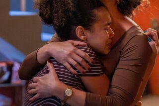 Joélly tem pesadelo chocante em ‘Três Graças’