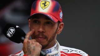 Hamilton celebra seu 1º pódio na Ferrari: “a melhor de todas”