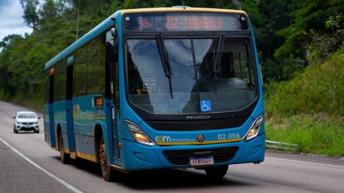 normalizando-transporte-publico-volta-a-atender-comunidade-na-estrada-de-santo-antonio