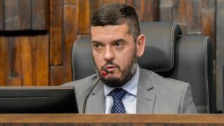 Polícia prende ex-presidente da Alerj