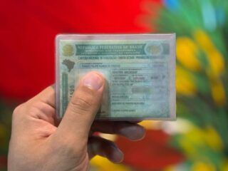 CNH pode ter categorias separadas para carros automáticos e manuais