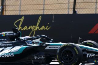 Russell fica na frente das Ferraris e vence corrida sprint do GP da China