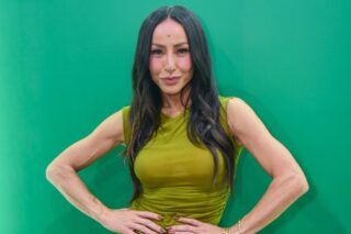 Sabrina Sato aposta em look estiloso em evento em SP