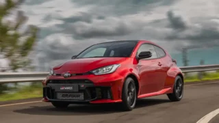 Toyota GR Yaris é lançado no Brasil por R$ 354.990 e esgota rapidamente
