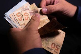 R$ 10,5 bilhões esquecidos: saiba como consultar e sacar