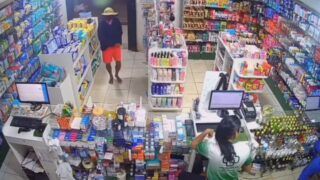 Assaltante rende funcionários em drogaria