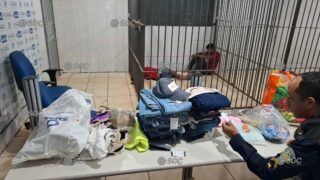 Polícia prende suspeitos de furtos em padaria e salão de beleza