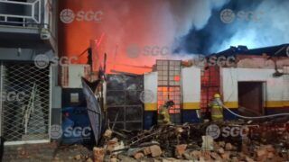 Incêndio destrói oficina de motos em Porto Velho