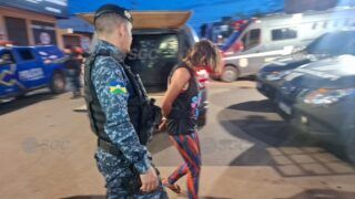 Mulher agride mãe e filho durante surto