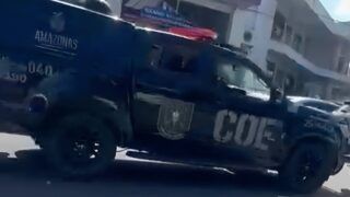 Polícia atropela suspeito em perseguição